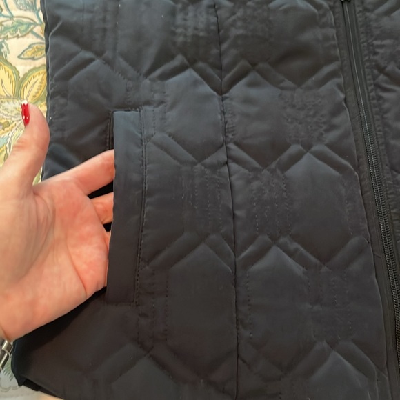 BKE navy blue vest w/ plaid flannel lining, size L. - Picture 10 of 13